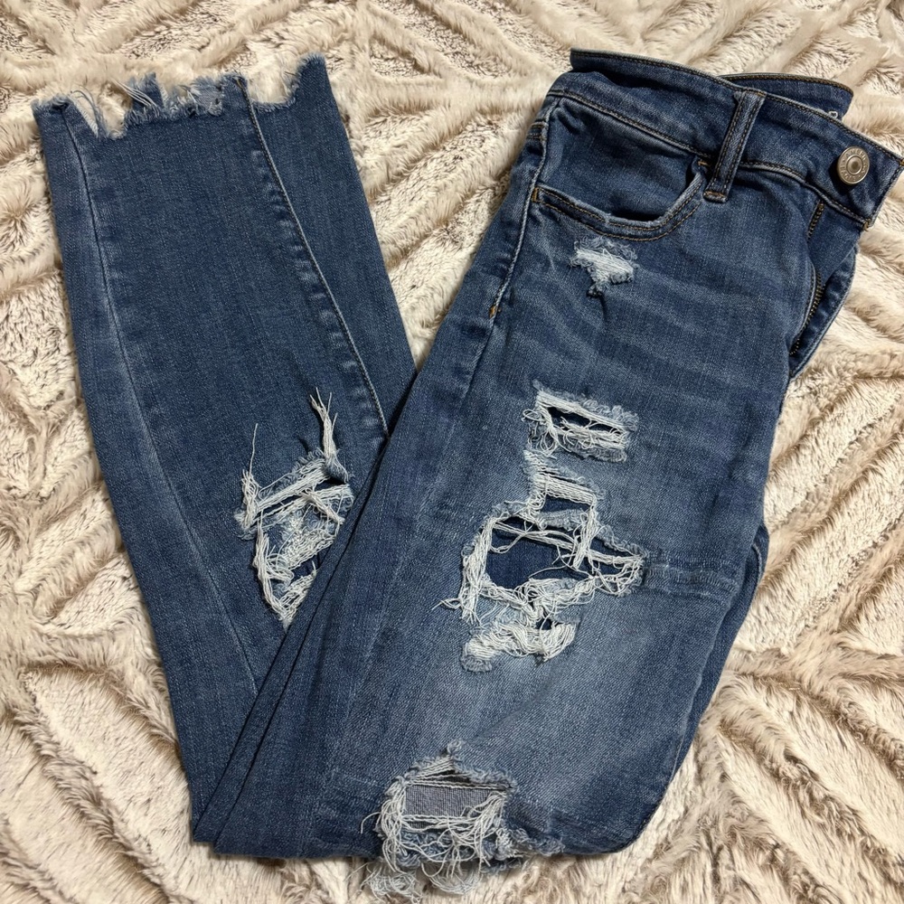 American Eagle Next Level Stretch Sz 4 Ripped (lined) Skinny Jeans Distressed